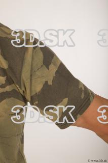 Shoulder Upper body army tshirt of Timothy 0004